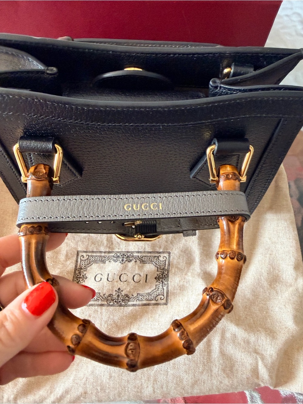 Gucci Diana black leather bamboo handle bag with pair of crossbody straps! New - Picture 5 of 10